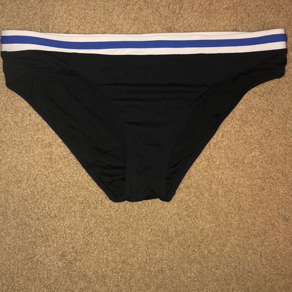 Bikini set - Picture 3 of 4